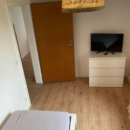 Apartment 3 Küche Bad - Monteurwohnung In Ruhiger Lage Bad Friedrichshall